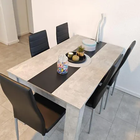 Neu Monteurhaus Und 5 Betten Parkplatz 24h Checkin *