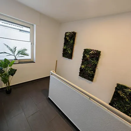 Neu Monteurhaus Und 5 Betten Parkplatz 24h Checkin * 알스도르프
