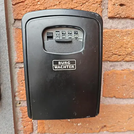 Neu Monteurhaus Und 5 Betten Parkplatz 24h Checkin * 알스도르프