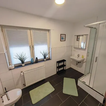 Neu Monteurhaus Und 5 Betten Parkplatz 24h Checkin