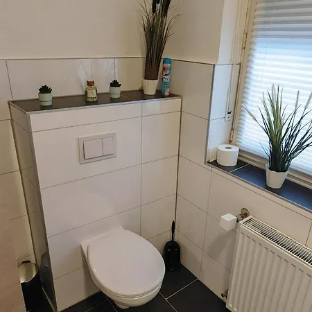 Neu Monteurhaus Und 5 Betten Parkplatz 24h Checkin *