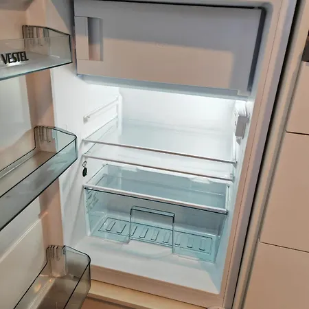 펜션 Neu Monteurhaus Und 5 Betten Parkplatz 24h Checkin *