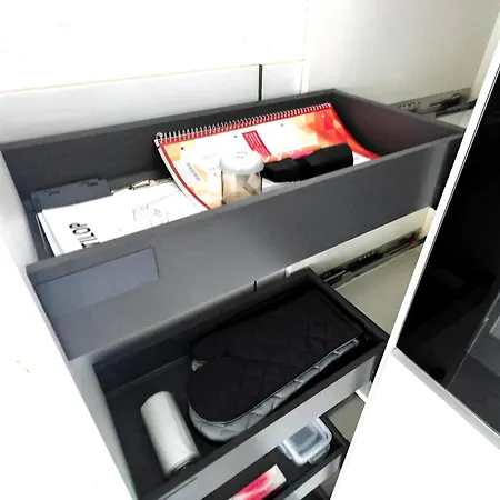 Neu Monteurhaus Und 5 Betten Parkplatz 24h Checkin * 알스도르프